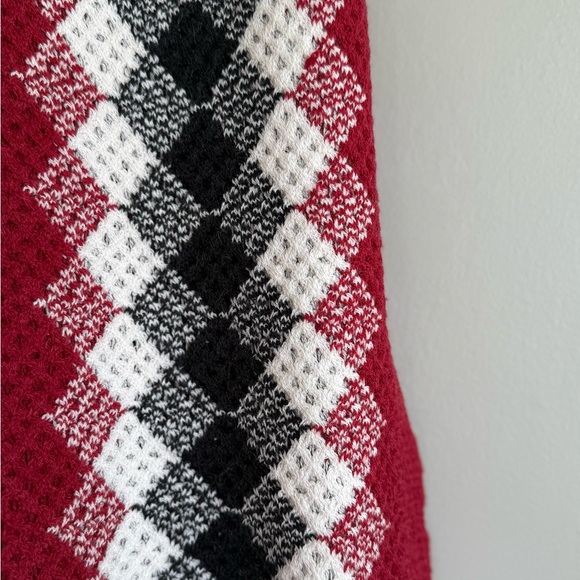 Vintage diamond pattern Knit winter Scarf with Tassels - Picture 4 of 4